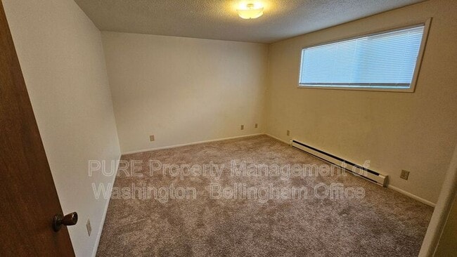 Building Photo - 625 N Garden St