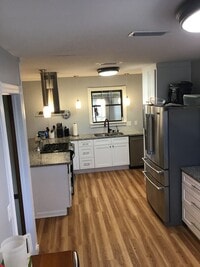 Building Photo - 116 Harrison Dr