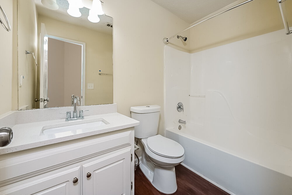 Building Photo - 406 Summer Hill Cir
