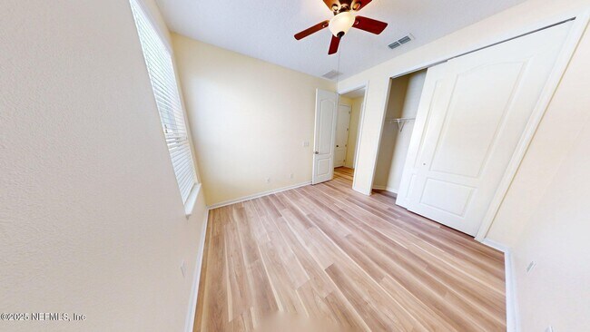 Building Photo - 15707 Lexington Park Blvd