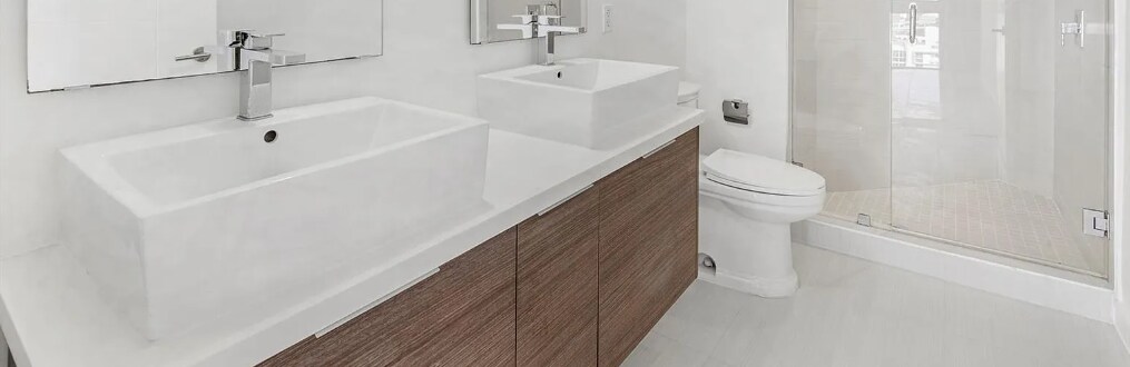 Building Photo - 1010 SW 2nd Ave