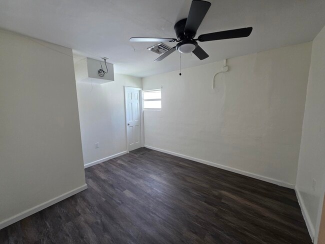 Building Photo - 7195 NW 9th Ct