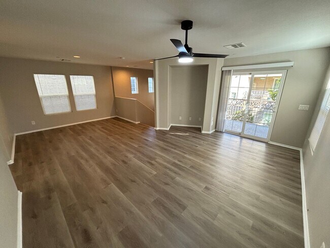 Building Photo - Spacious Tri-Level 4-Bedroom Home with Balcony and Community Amenities in Northwest Las Vegas!
