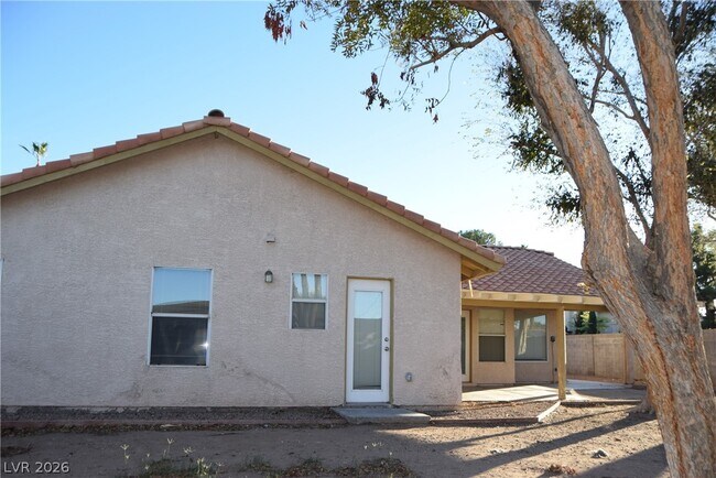 Building Photo - 3640 Willow Bend Ct