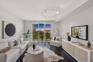 Building Photo - 1535 Brunswig Ln