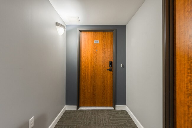 Building Photo - 600 Admiral Blvd