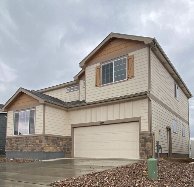 Building Photo - 570 Lapis Pl