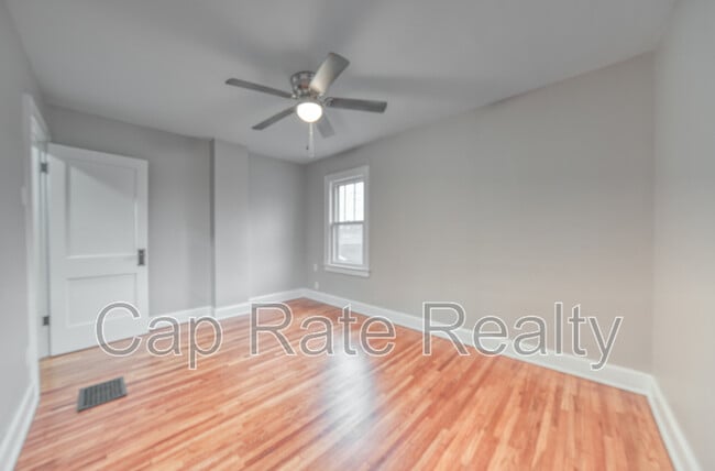 Building Photo - 508 Thurman Ave