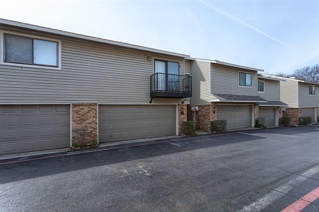 Building Photo - 7450 Holly Hill Dr