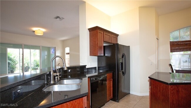 Building Photo - 3555 Poinsettia Ave