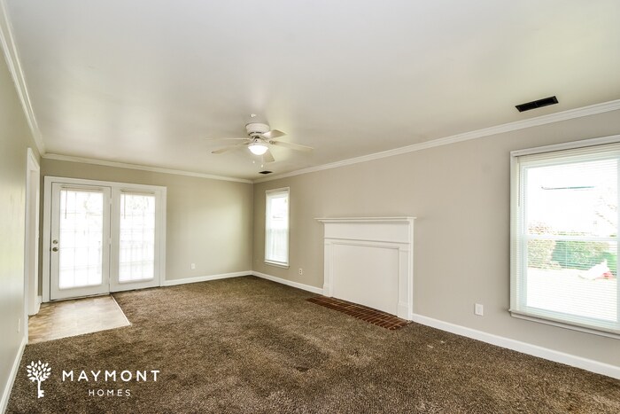 Building Photo - 117 Greenglen Dr