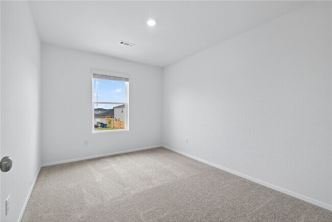 Building Photo - 6802 SW Dignity Ave