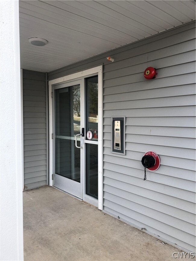 Building Photo - 1223 Tulip St