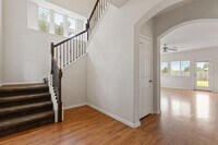 Building Photo - 601 Silver Wing Dr