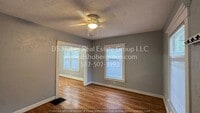 Building Photo - 1524 Ballard St