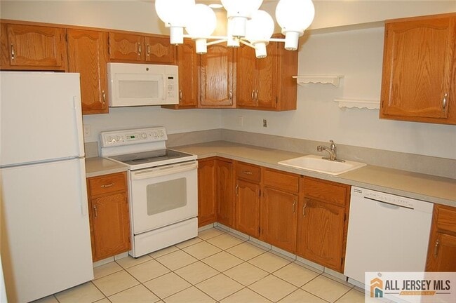 Building Photo - 124 Concordia Cir