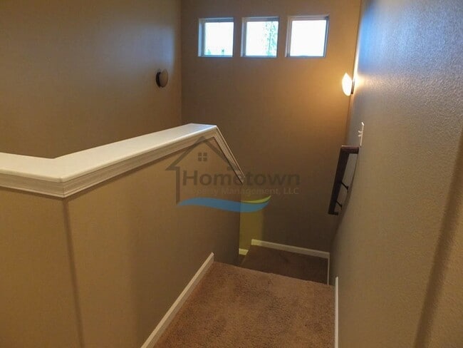 Building Photo - 2 Bedroom & 1.5 Bathroom Coeur d'Alene Hom...