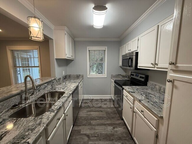 Building Photo - 4021 Whirlaway Ct