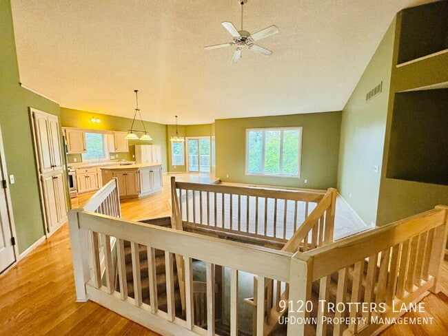 Building Photo - 9120 Trotters Ln