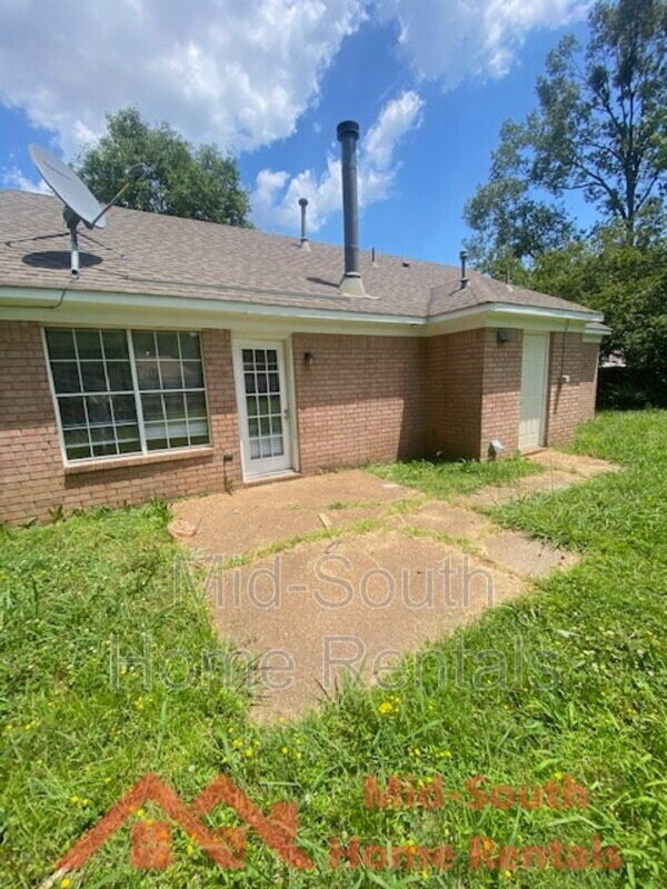 Building Photo - 4417 Willow Springs Cove