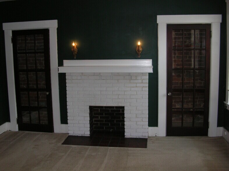 Building Photo - 5409 Coral St