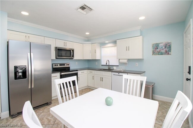 Building Photo - 516 Gordonia Rd