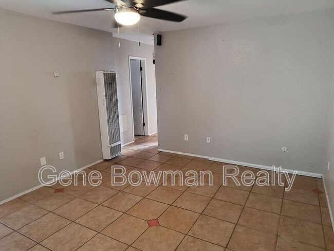 Building Photo - 781 Cypress Ave