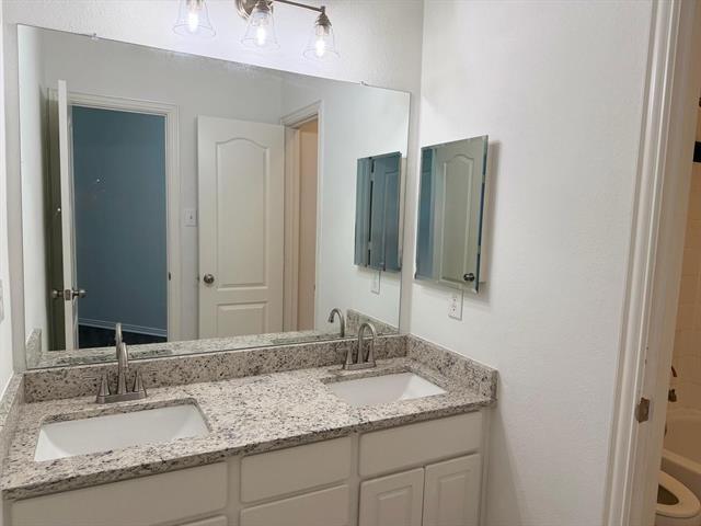 Building Photo - 4506 Julian Dr