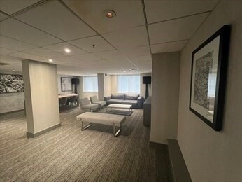 Building Photo - 8 Museum Way