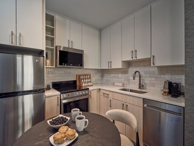 Building Photo - 1301 Callowhill St