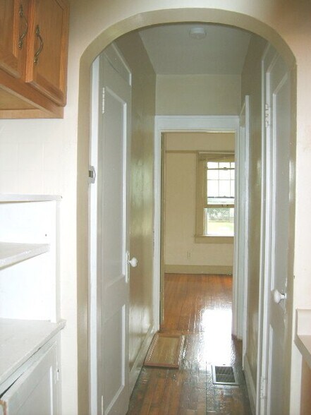 Building Photo - 3058 Brookside Pkwy N Dr