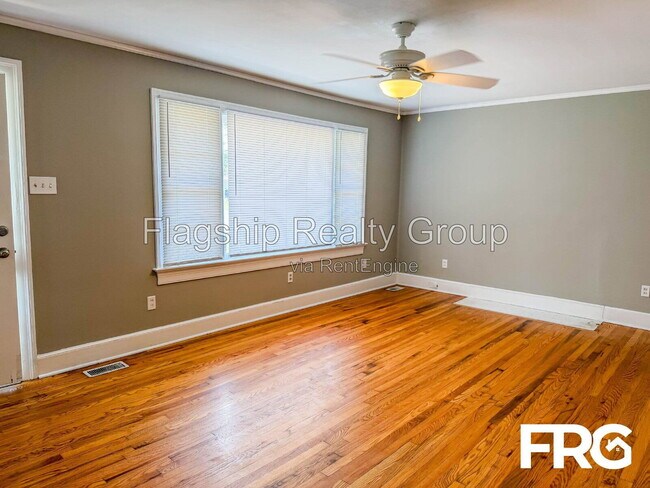 Building Photo - 613 Pittman St