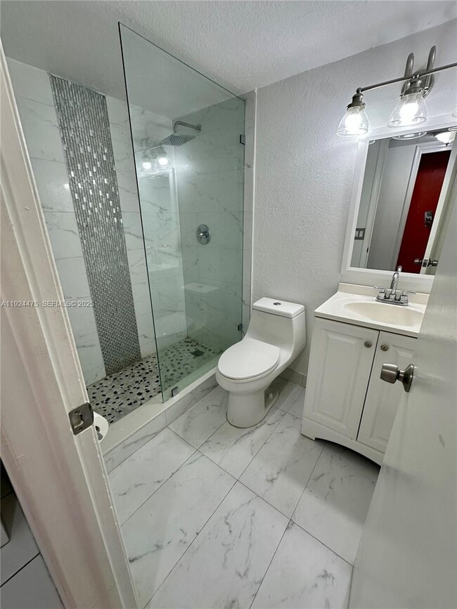 Building Photo - 3301 Spanish Moss Terrace