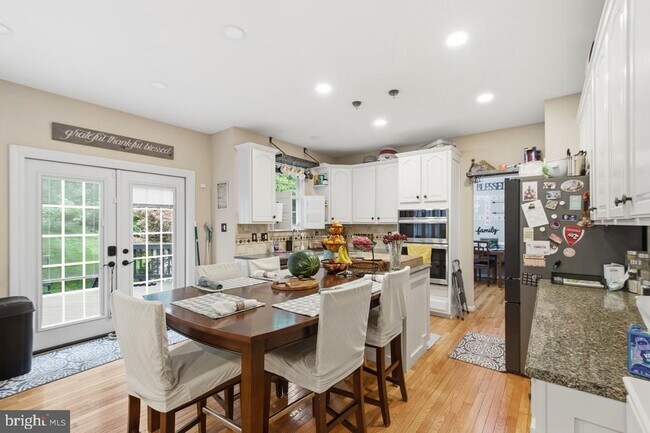 Building Photo - 14997 Grassy Knoll Ct