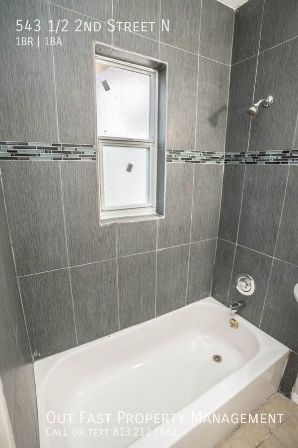 Building Photo - 543 2nd St N