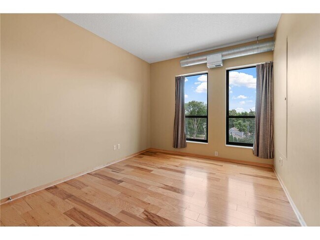 Building Photo - 4525 Park Commons Dr