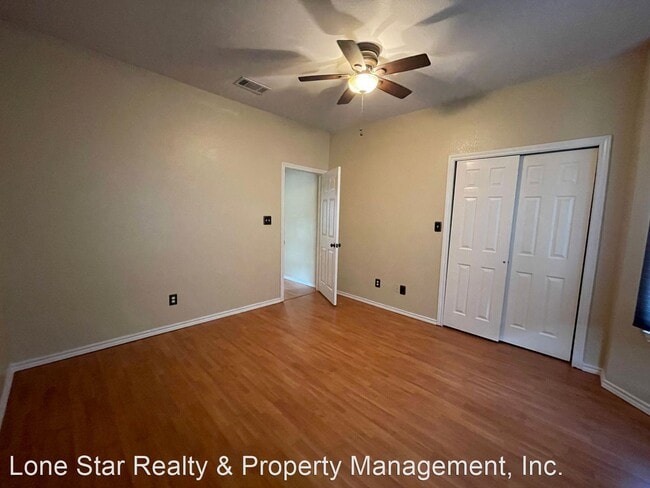 Building Photo - 3 br, 2 bath House - 596 Rocking C Dr