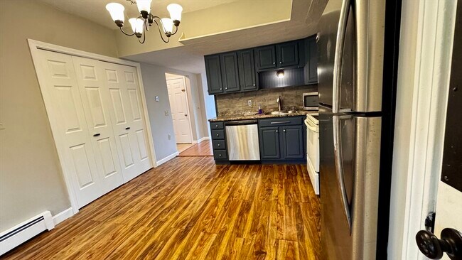 Building Photo - 40 Nashua St