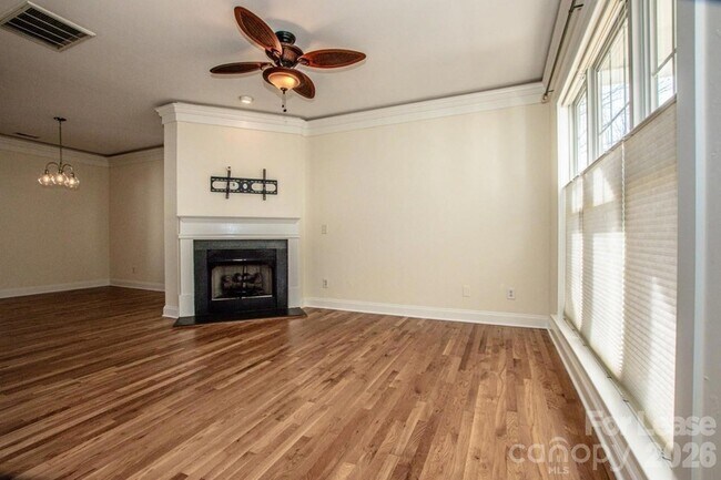 Building Photo - 8147 Townley Rd