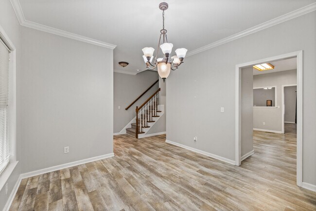 Building Photo - 377 Church St