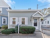 Building Photo - 153 Oak St