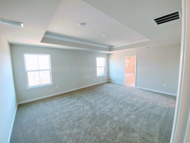 Building Photo - 1226 City View Ln