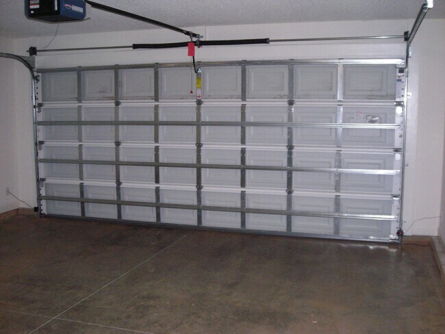 Building Photo - 183 Clusters Cir