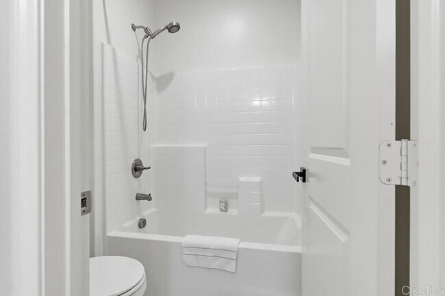 Building Photo - 1720 Santa Ivy Ave