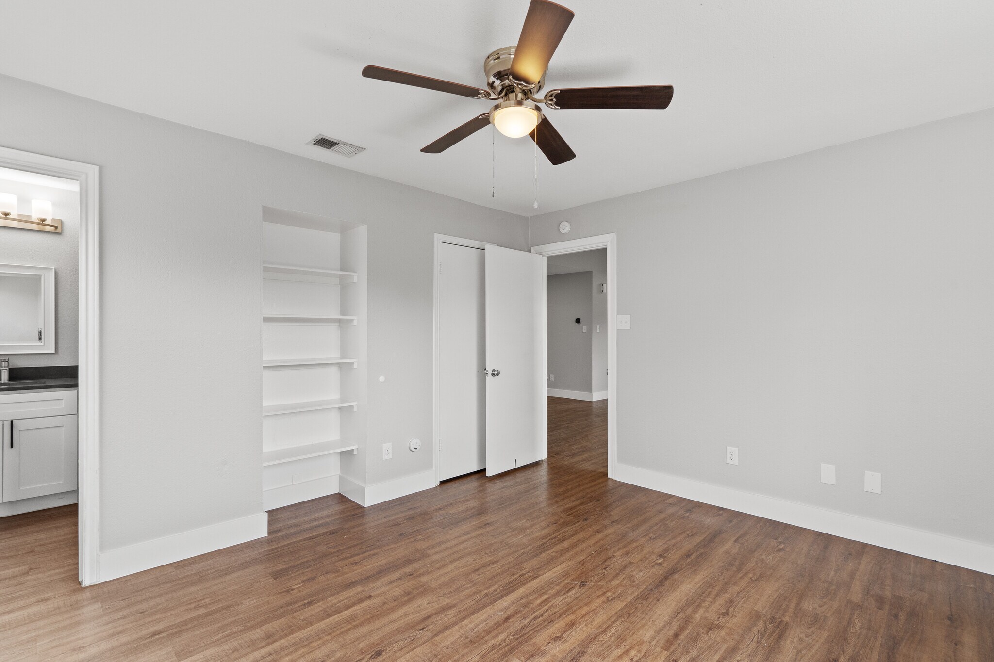 Primary bedroom. - 602 Peterson St