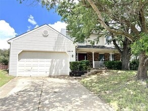 Building Photo - 2019 Longmeadow Ct