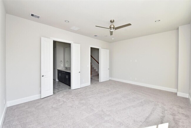 Building Photo - 706 Cage St