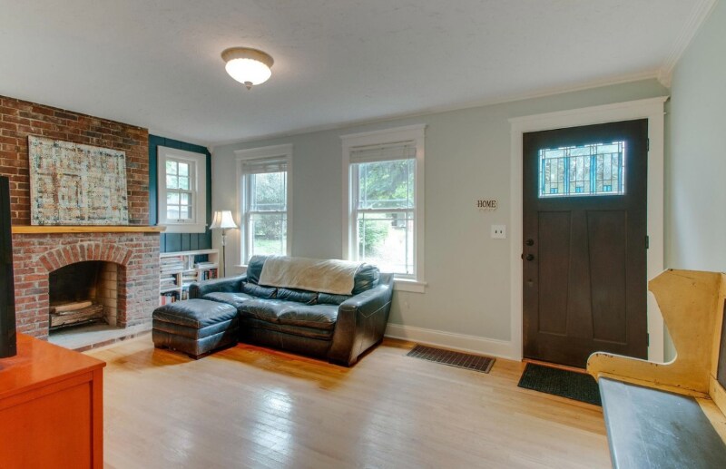 Building Photo - 947 Cahal Ave