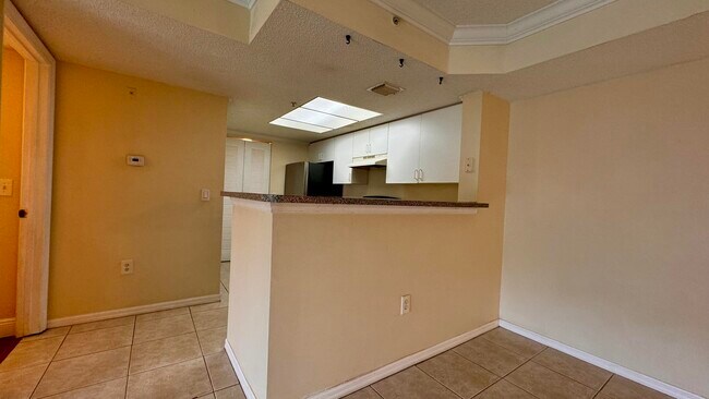 Building Photo - 5055 Wiles Rd