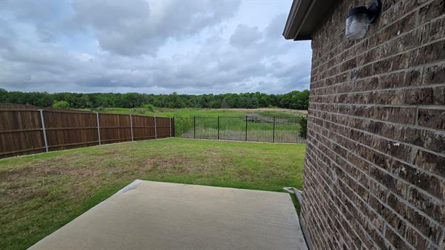Building Photo - 552 Firethorn Dr